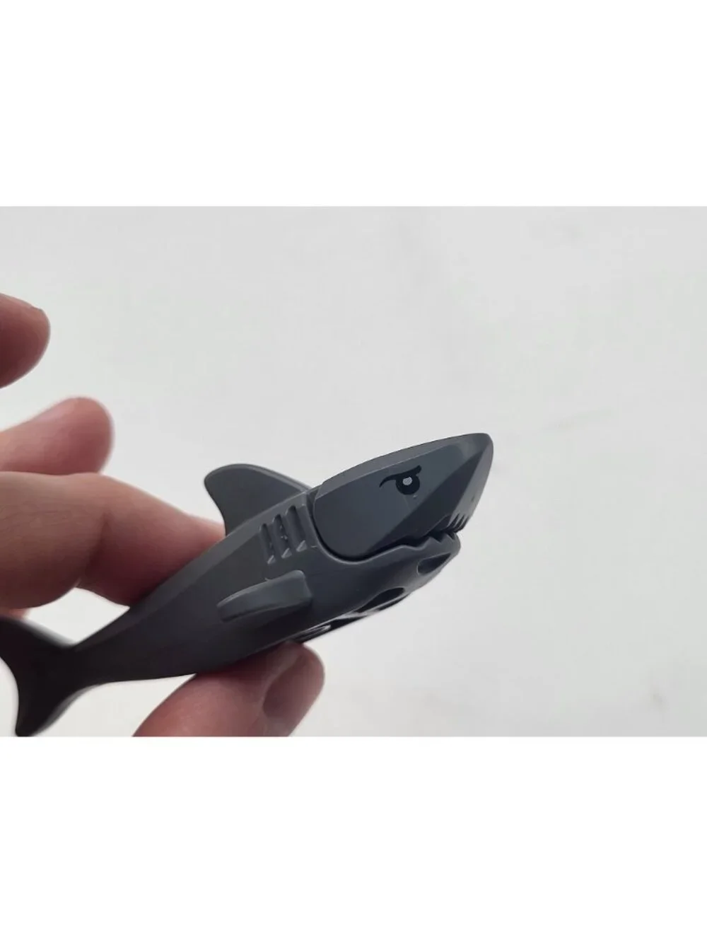 Lego Shark Rounded Nose Debossed Gills Figure 14518c04pb01